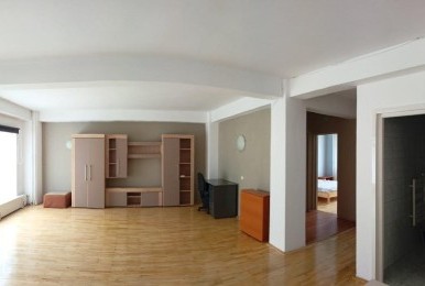 3 camere semidecomandate + 2 balcoane, cartierul Gheorgheni