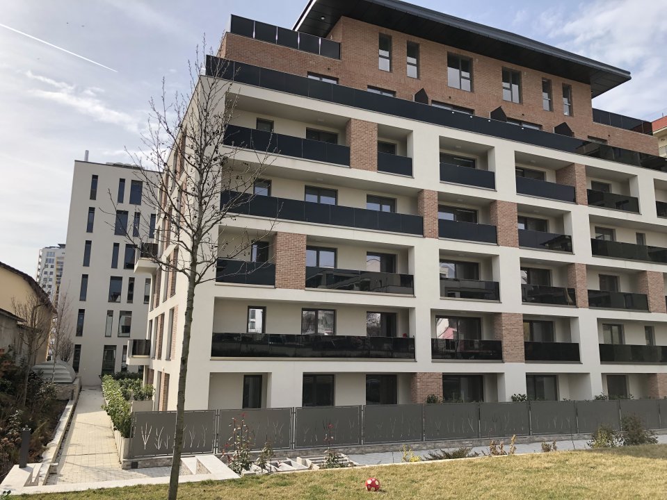Apartament 3 camere + terasa + parcare, zona FSEGA/Iulius Mall, Gheorgheni